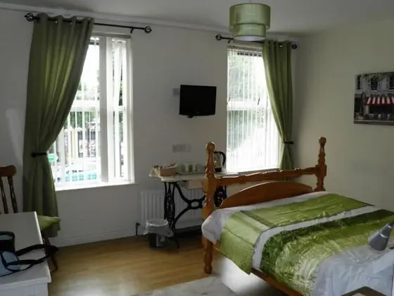 Standard Tek Büyük Yataklı Oda, Banyolu/Duşlu (first floor)