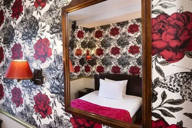 Classic Tek Büyük Yataklı Oda