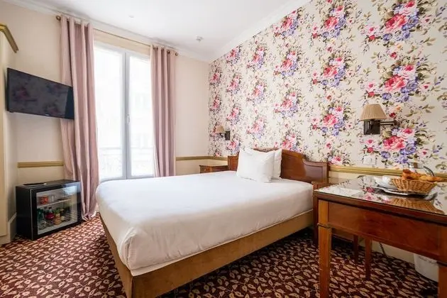 Classic Tek Büyük Yataklı Oda