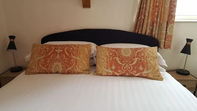 Tek Büyük Yataklı Oda, Banyolu/Duşlu (The Tennyson Room)