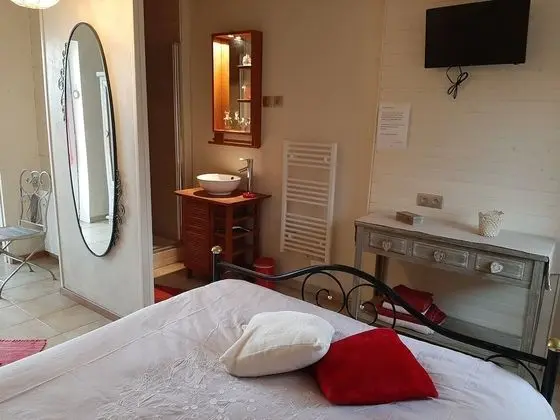 Tek Büyük Yataklı Oda (Le Poulailler)