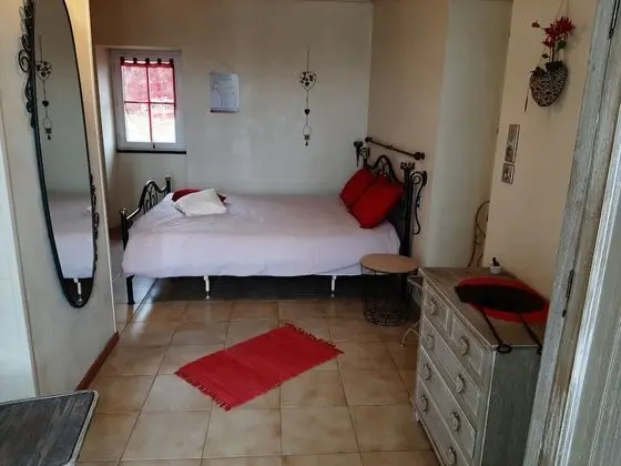 Tek Büyük Yataklı Oda (Le Poulailler)