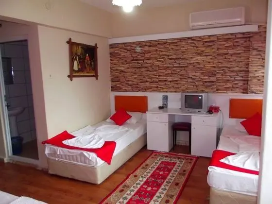 Standard Üç Kişilik Oda
