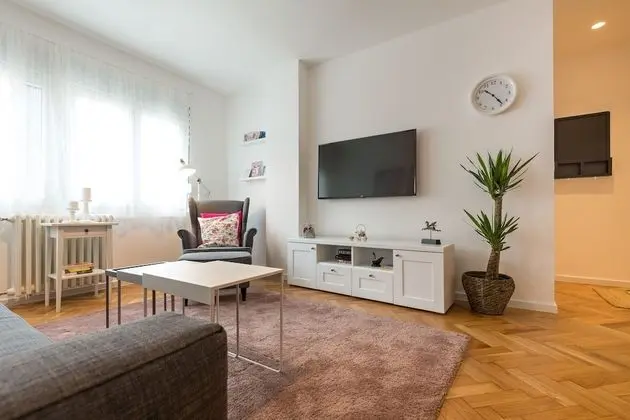 Deluxe Apart Daire, Bahçe Manzaralı