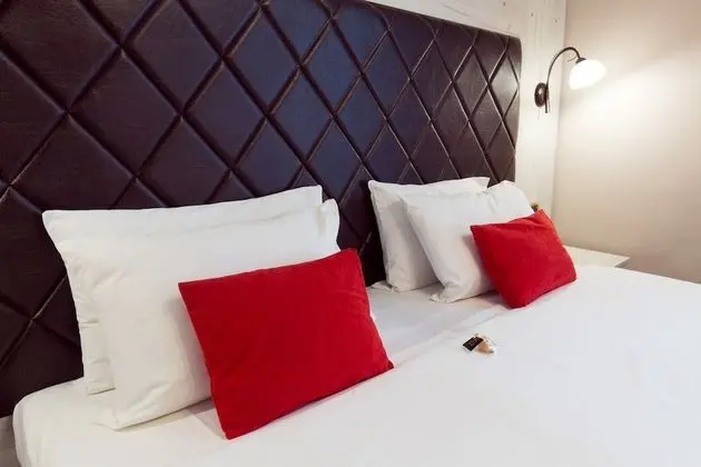 Comfort Double or Twin Room (20% off in the restaurant)