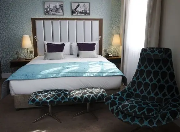 Luxury Tek Büyük Yataklı Oda