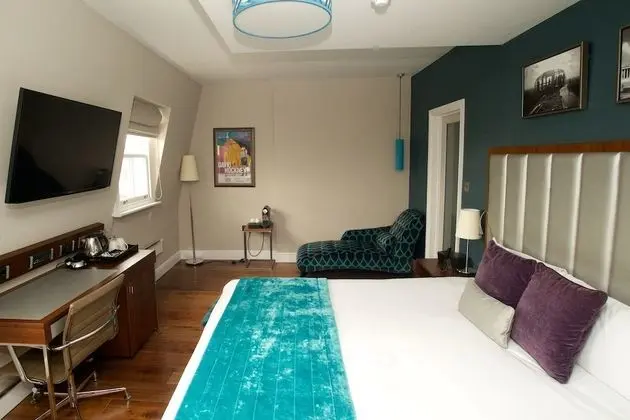 Luxury Tek Büyük Yataklı Oda