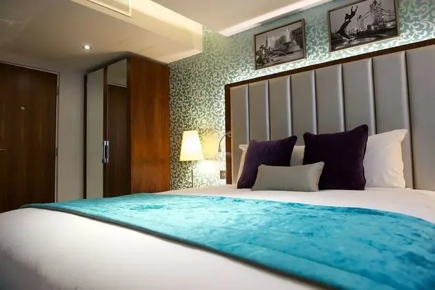 Luxury Tek Büyük Yataklı Oda