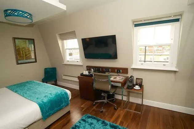 Luxury Tek Büyük Yataklı Oda