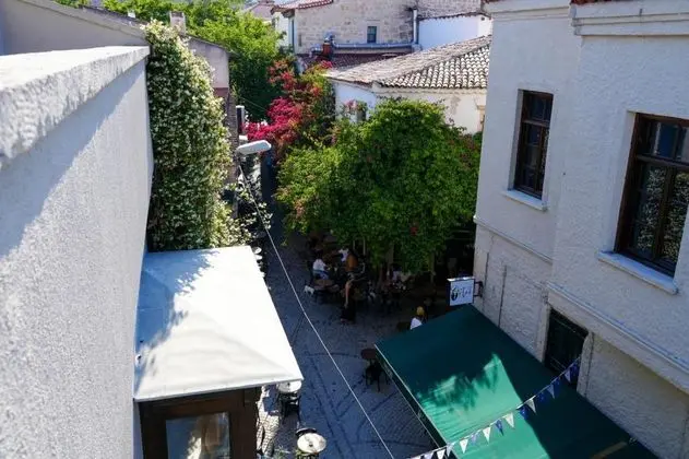 Jakuzili Deluxe Oda, Şehir Manzaralı, 2. Kat Balkonlu