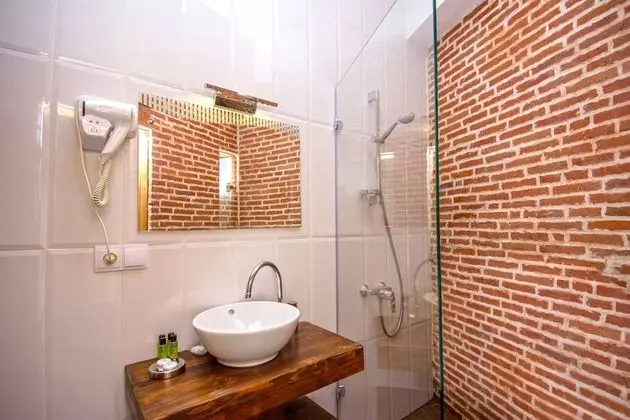 Superior Tek Büyük Yataklı Oda