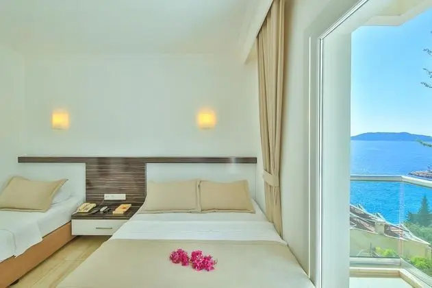 Triple, Kısmi Deniz Manzaralı