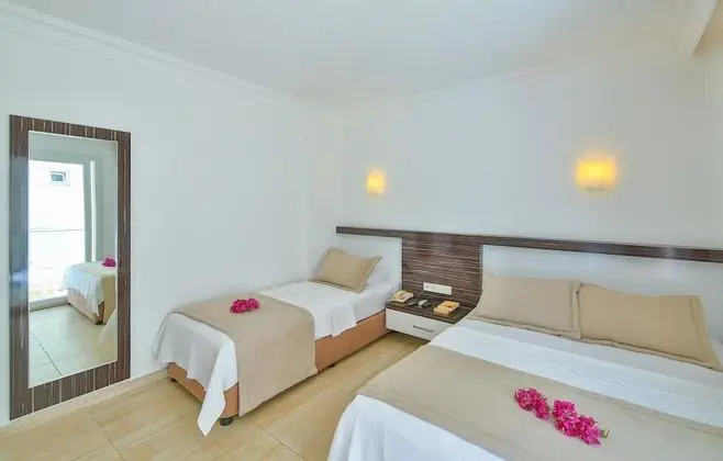 Triple, Kısmi Deniz Manzaralı