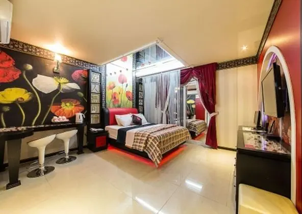 Deluxe Stüdyo (World)