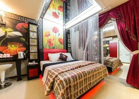 Deluxe Stüdyo (World)