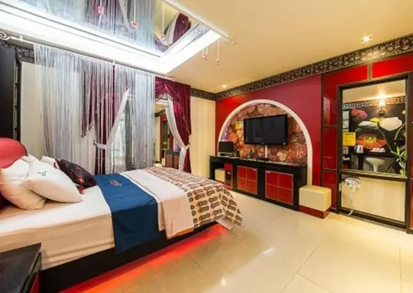 Deluxe Stüdyo (World)