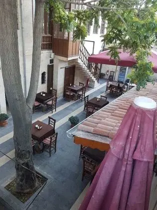 Üç Kişilik Oda