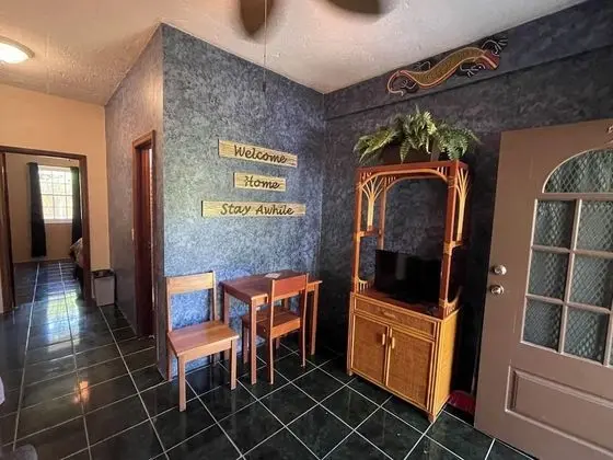 Belize Budget Suites #01