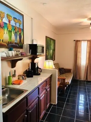 Belize Budget Suites #01