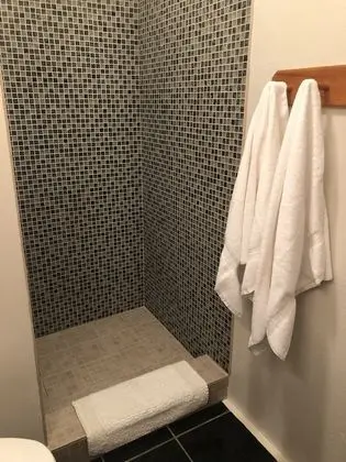 Belize Budget Suites #02