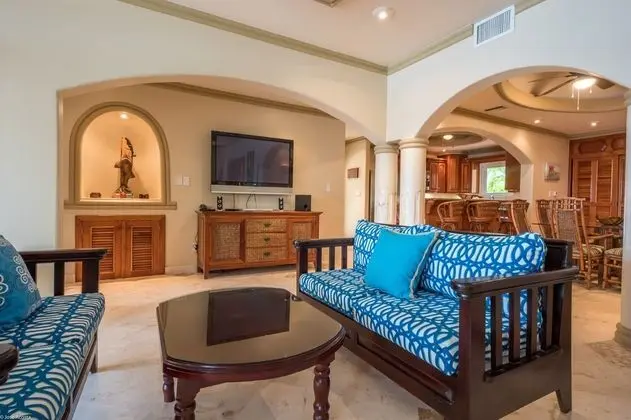 Beach Front Caribbean Soul Villa 3 Bedroom