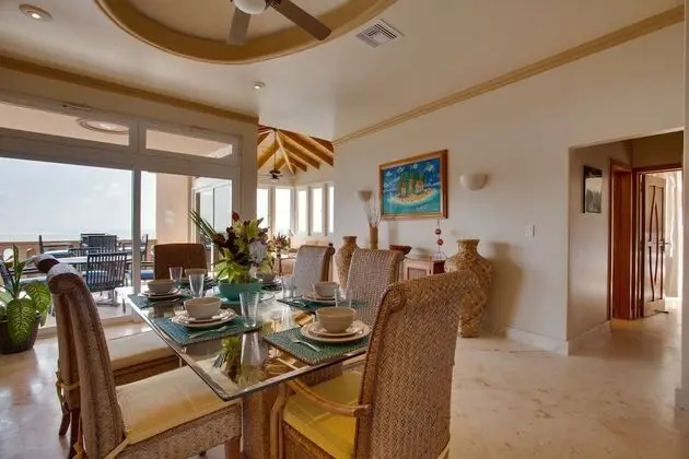Beach Front Villa Del Mar 3 Bedroom