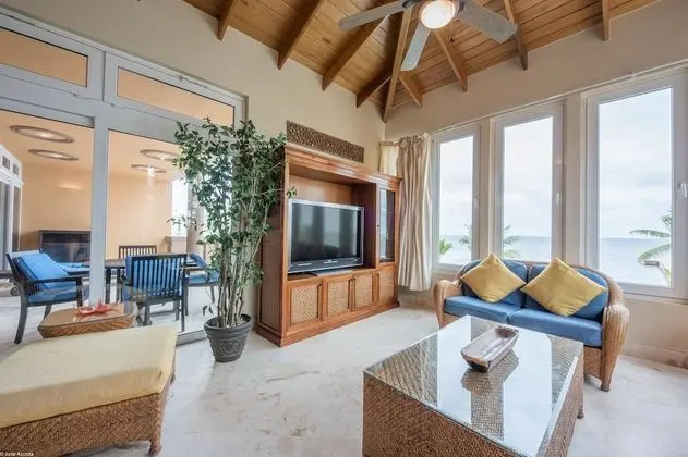 Beach Front Villa Del Mar 3 Bedroom