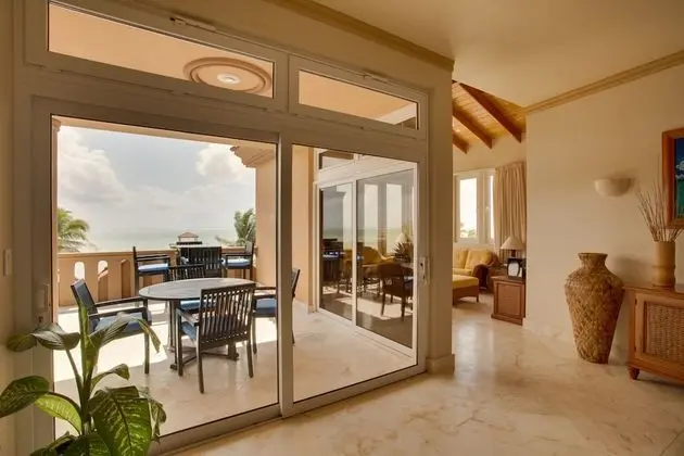 Beach Front Villa Del Mar 3 Bedroom