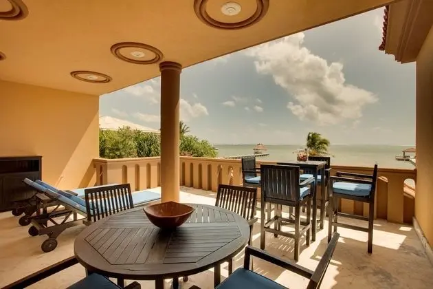 Beach Front Villa Del Mar 3 Bedroom