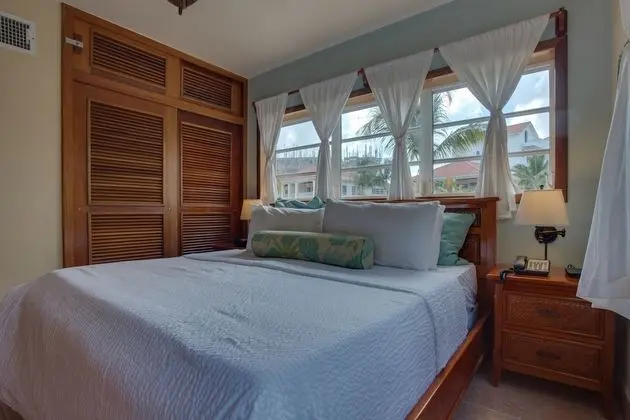 Sea Front Lower Level Suite