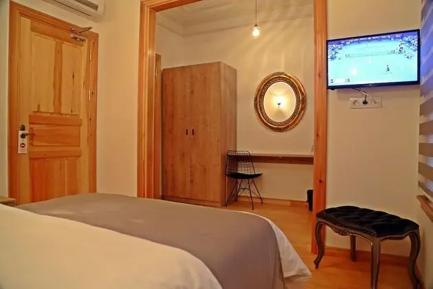 Deluxe Tek Büyük Yataklı Oda