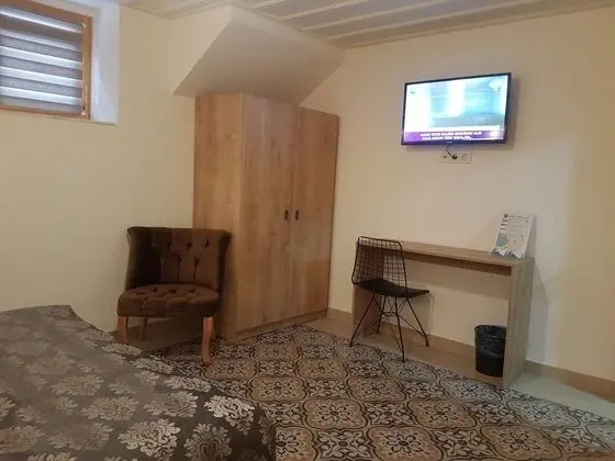 Standard Tek Büyük Yataklı Oda