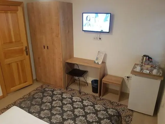 Standard Tek Büyük Yataklı Oda