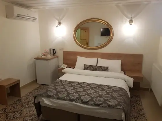Ekonomik Çift Kişilik Oda - Sadece Oda