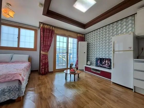 Tek Büyük Yataklı Oda