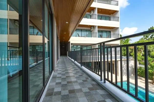 Deluxe Double Pool View