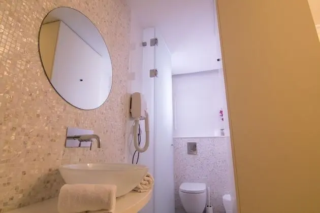 Standard Tek Büyük veya İki Ayrı Yataklı Oda