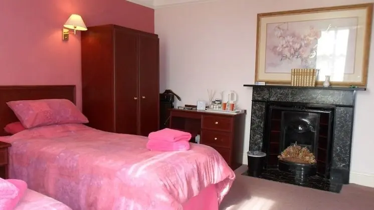 İki Ayrı Yataklı Oda, 2 Tek Kişilik Yatak, Banyolu/Duşlu