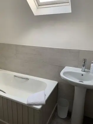Deluxe Tek Büyük Yataklı Oda, 1 Çift Kişilik Yatak, Ortak Banyo
