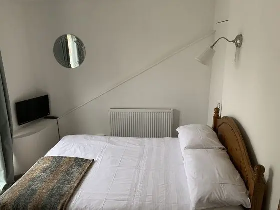Standard Tek Büyük Yataklı Oda, 1 Çift Kişilik Yatak, Ortak Banyo