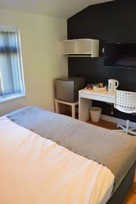 Tek Büyük veya İki Ayrı Yataklı Oda