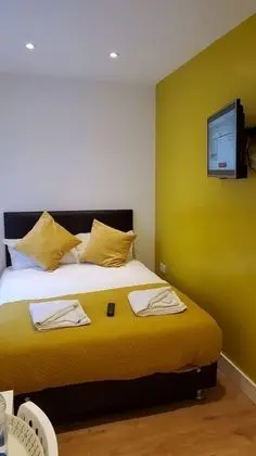 Tek Büyük Yataklı Oda