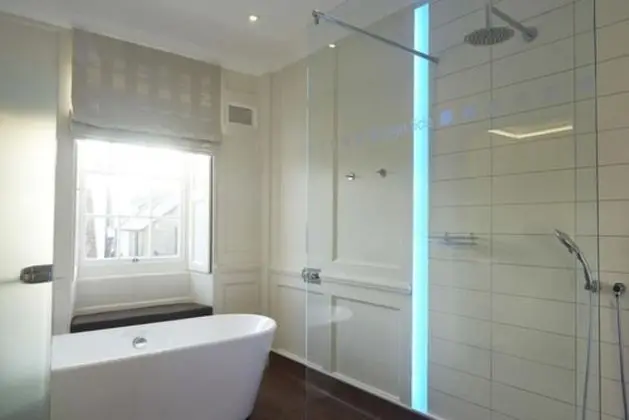 Luxury Süit, Banyolu/Duşlu