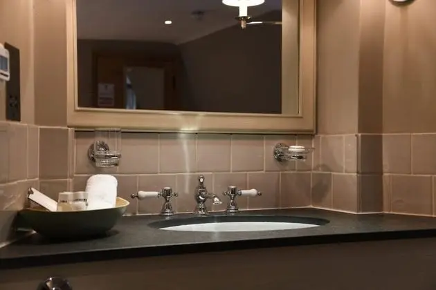 İki Ayrı Yataklı Oda, Özel Banyo