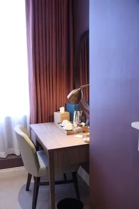 Classic Tek Büyük Yataklı Oda