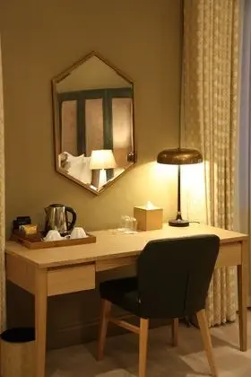 Deluxe Suite Room