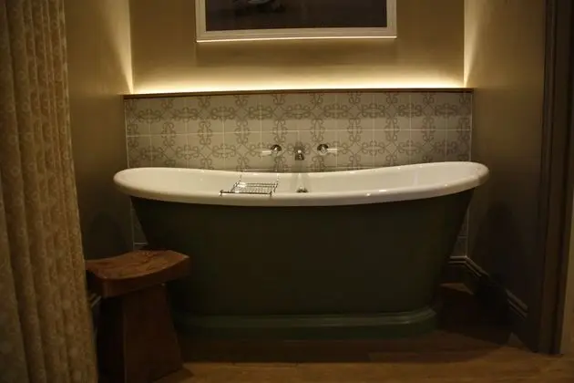 Deluxe Suite Room