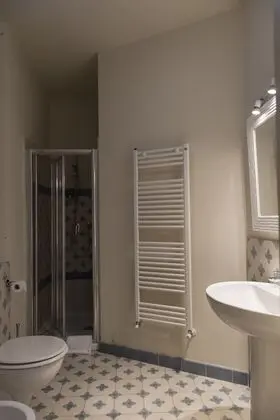 Economy Tek Büyük veya İki Ayrı Yataklı Oda