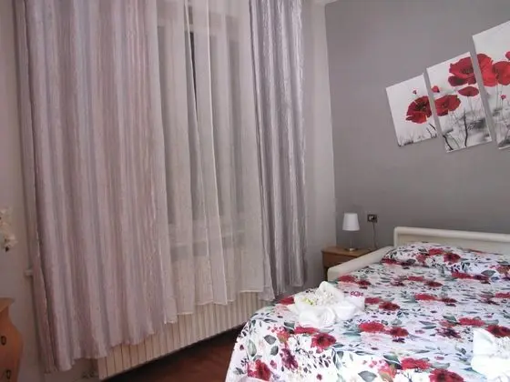 Üç Kişilik Oda