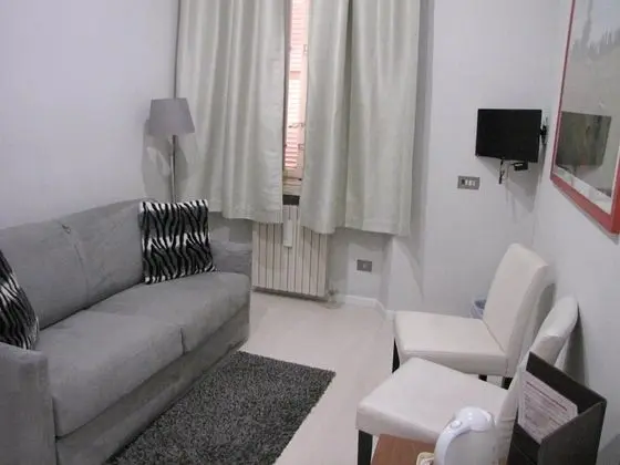 Üç Kişilik Oda